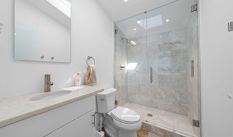 2988 1st Ave, Avalon, NJ 08202