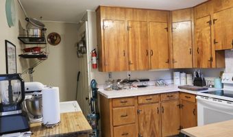 4 Amherst St, Augusta, ME 04330