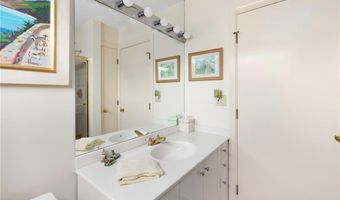 5 Defenders Row, Newport, RI 02840