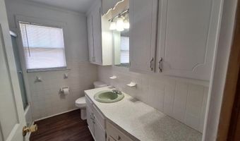 2519 Jamestown Rd, Bishopville, SC 29010