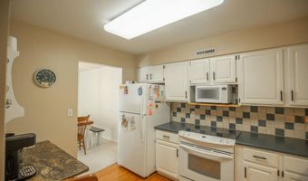 408 S Hall St 8, Algona, IA 50511
