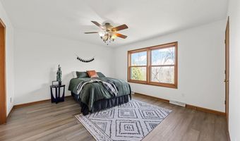 13294 212th Ave, Anamosa, IA 52205