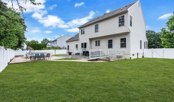 12 Brittany Dr, Bayville, NJ 08721