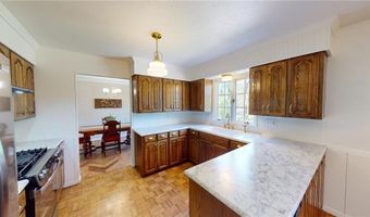 419 Ridge Rd, Albert Lea, MN 56007