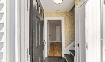 11 Roger Ave, Danbury, CT 06810