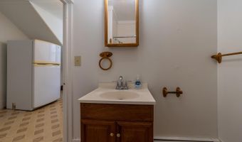 1092 NH RT 175 Apt #4, Campton, NH 03223