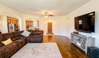 7211 Veal Station Rd, Weatherford, TX 76085