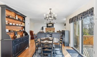 11 Southbury Rd, Cumberland, RI 02864