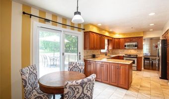 3090 Sourek Rd, Akron, OH 44333