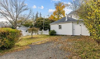 1 Fales St, East Providence, RI 02915