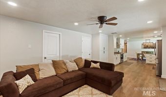 13712 Jarett St, Caldwell, ID 83607