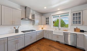 2044 NE Altura Dr, Bend, OR 97701