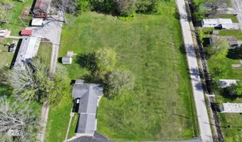 227 S. Seventh St, Albion, IL 62806