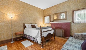 215 N Cedar St, Allegan, MI 49010