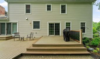 17 Greyledge Dr, Albany, NY 12211