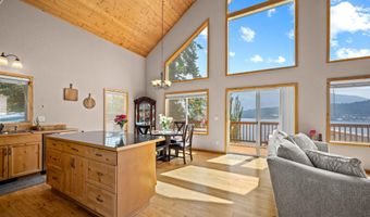 17617 E North Shore Ln, Bayview, ID 83803