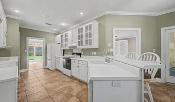 2319 Golf Course Dr, Albany, GA 31721