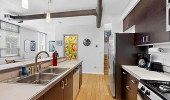 343 Platinum St SW B, Albuquerque, NM 87102