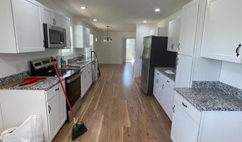 212 Cornfield Ln, Appomattox, VA 24522