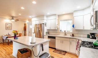 53 Kelly Ln, Dayton, WY 82836