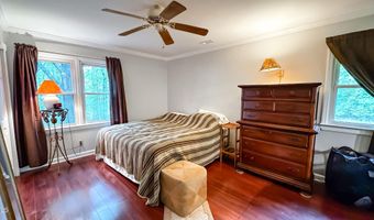 5728 Carriagehouse Ct, Apex, NC 27539