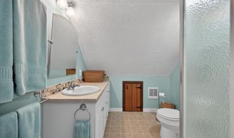393 PALMER, Basye, VA 22810