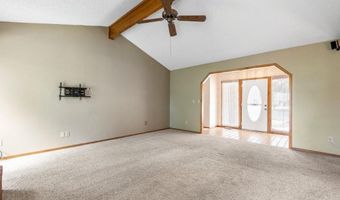 9 McKenzie Dr, Bella Vista, AR 72715