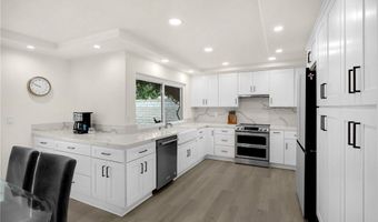 701 S Carriage Cir, Anaheim, CA 92807