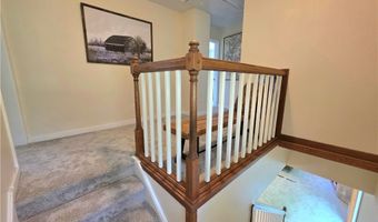 398 N Chillicothe Rd, Aurora, OH 44202