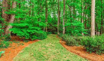 1111 Banbury Cross, Avondale Estates, GA 30002