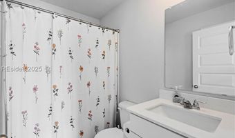 60 Backwater St, Port Royal, SC 29006