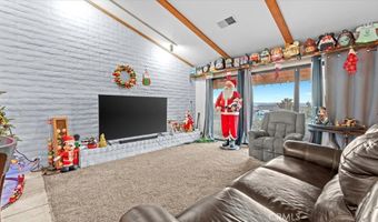 16043 Saint Timothy Rd, Apple Valley, CA 92307