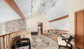 633 Chestnut Hill Rd, Glocester, RI 02814