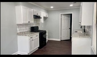 818 Poplar St, Benton, AR 72015