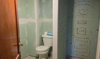710 East St, Bottineau, ND 58318