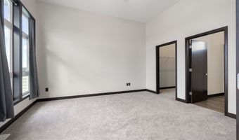 120 Twin Steeples Cir NE Unit 315, Dyersville, IA 52040