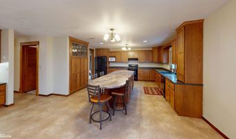 317 E 1st St, Arthur, IA 51431