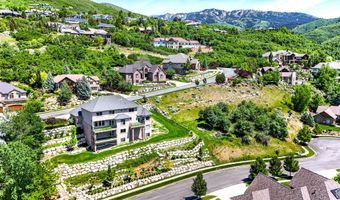1735 S TEMPLE Ct E 203, Bountiful, UT 84010