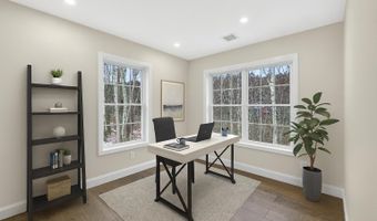 335 Raymond Rd, Chester, NH 03036