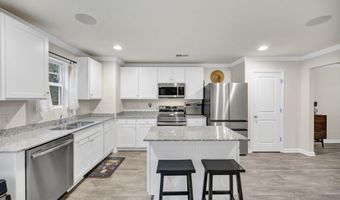 169 Carriagebrook Cir, Camden, SC 29020