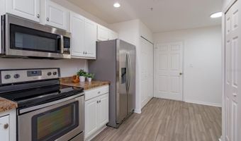 671 POST OAK Cir 107, Altamonte Springs, FL 32701