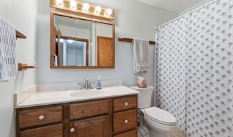 8768 Meadowridge Ln, Indianapolis, IN 46217