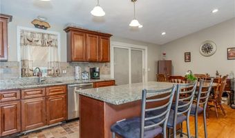 91 Curry Rd, Cranston, RI 02920