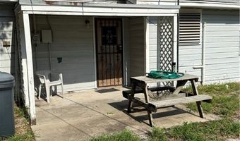 147 N 8th St, Aransas Pass, TX 78336