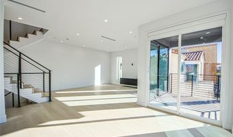 2200 Thurman Ave, Los Angeles, CA 90016