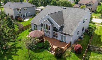 2317 Barrett Dr, Algonquin, IL 60102