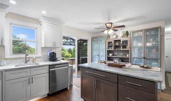 1392 Hope Rd, Cranston, RI 02831