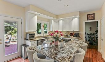 17400 AVENLEIGH Dr, Ashton, MD 20861