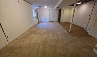 1 Hopkins Ct, Coventry, RI 02816