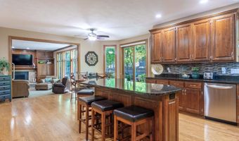 1501 S Weimar St, Appleton, WI 54915